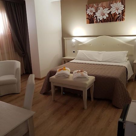 Bed and Breakfast San Pietro Mileto Exterior foto