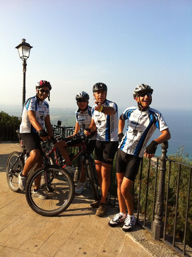 Bed and Breakfast San Pietro Mileto Exterior foto