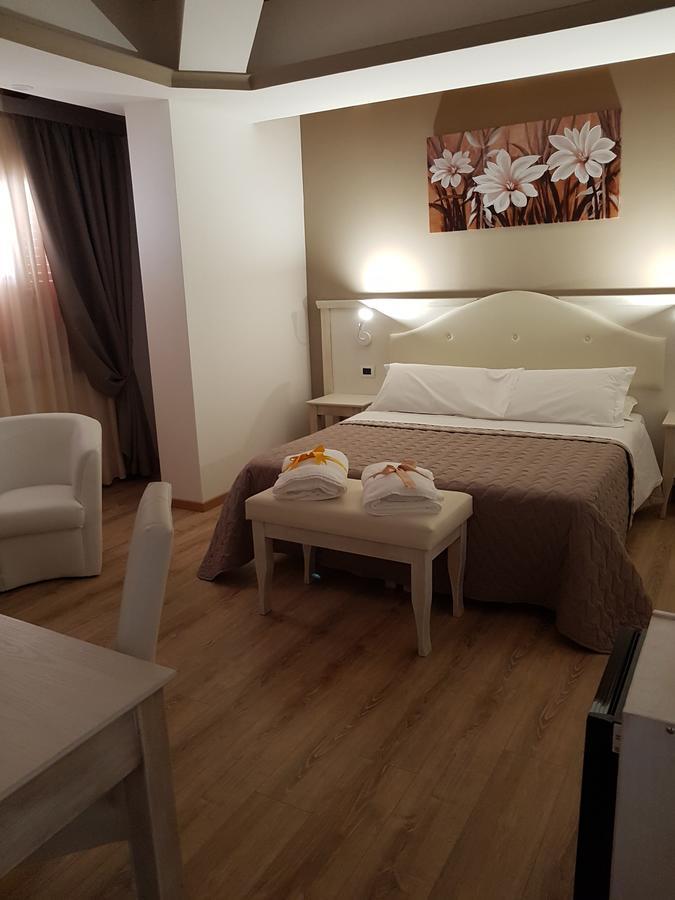 Bed and Breakfast San Pietro Mileto Exterior foto